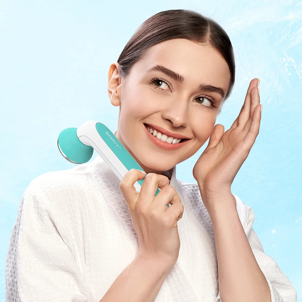 IceLift™ Facial Ice Roller